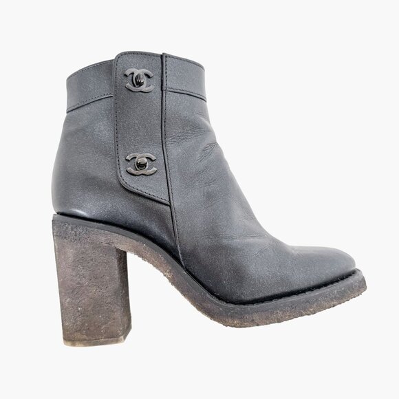 Chanel CC Turnlock Ankle Boots EU 38 US 7-7.5 Black Glitter Block Heel Bootie - Picture 13 of 14